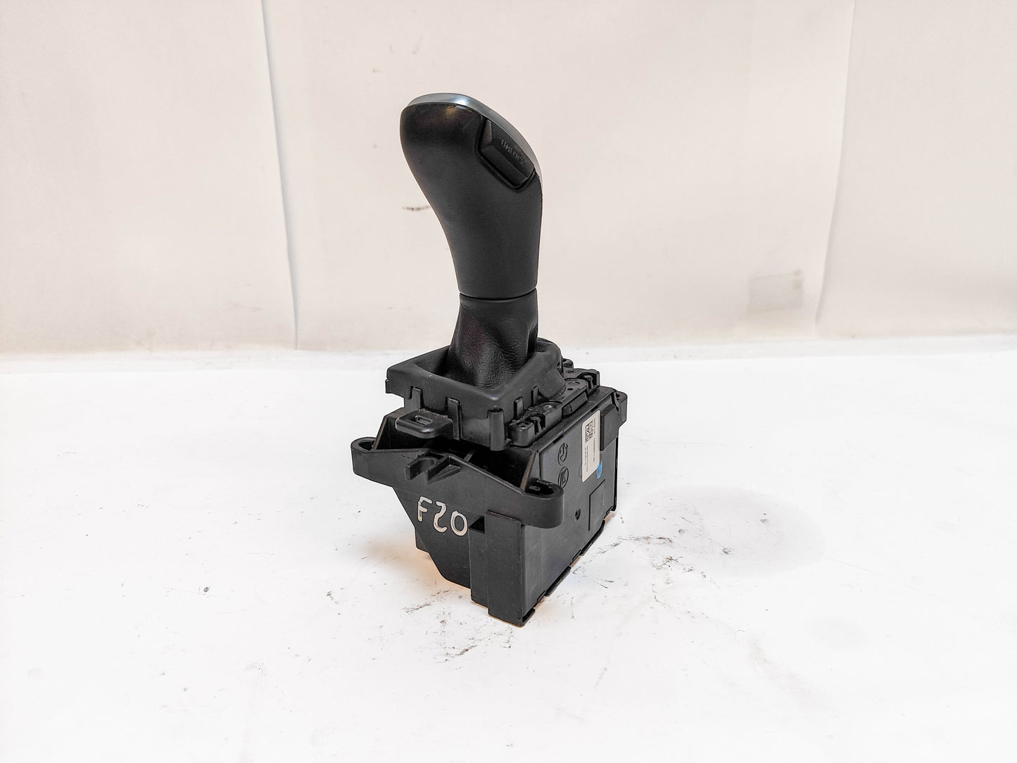Used BMW Gear Shifter / Selector – OEM 61319260974
