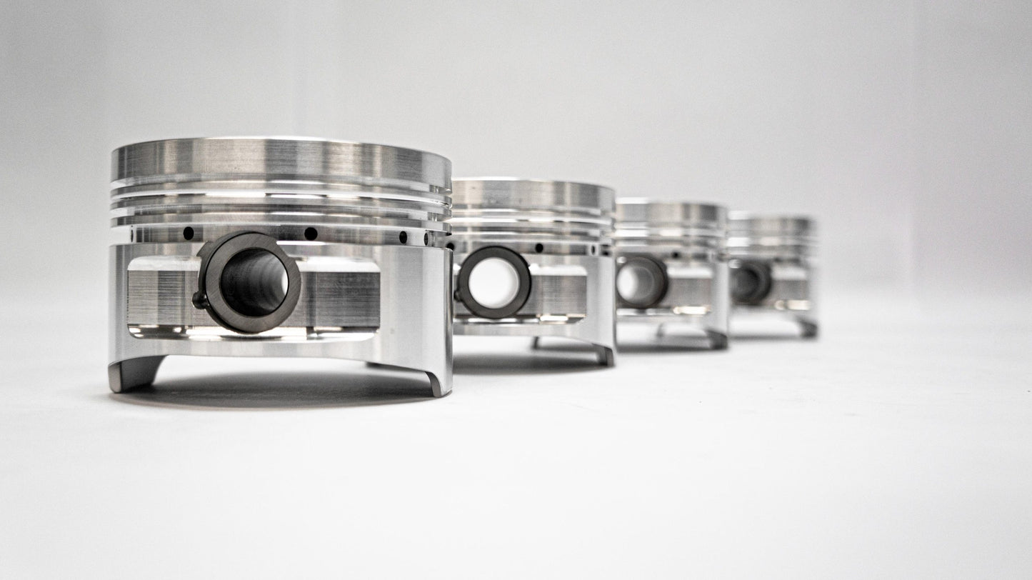 Pistons for Saab B202 Engine