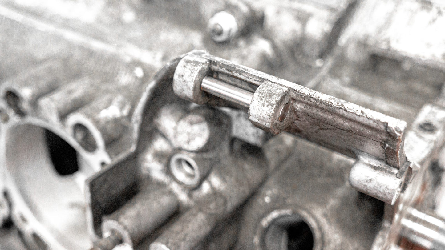 Porsche 964/993 Fan Mounting Bracket Pin