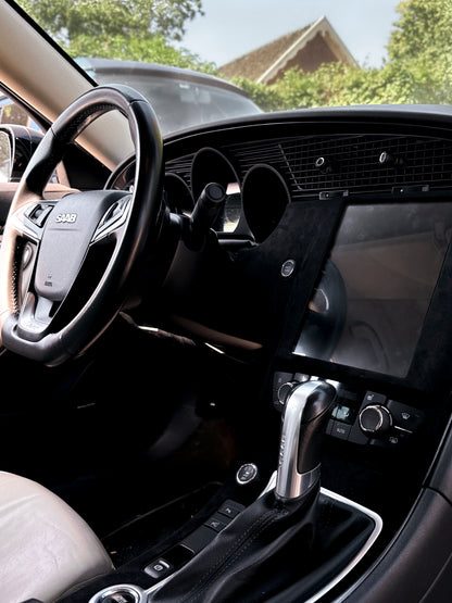 Custom 3D Printed CarPlay / Android Auto Integration Panel for Saab 9-5NG