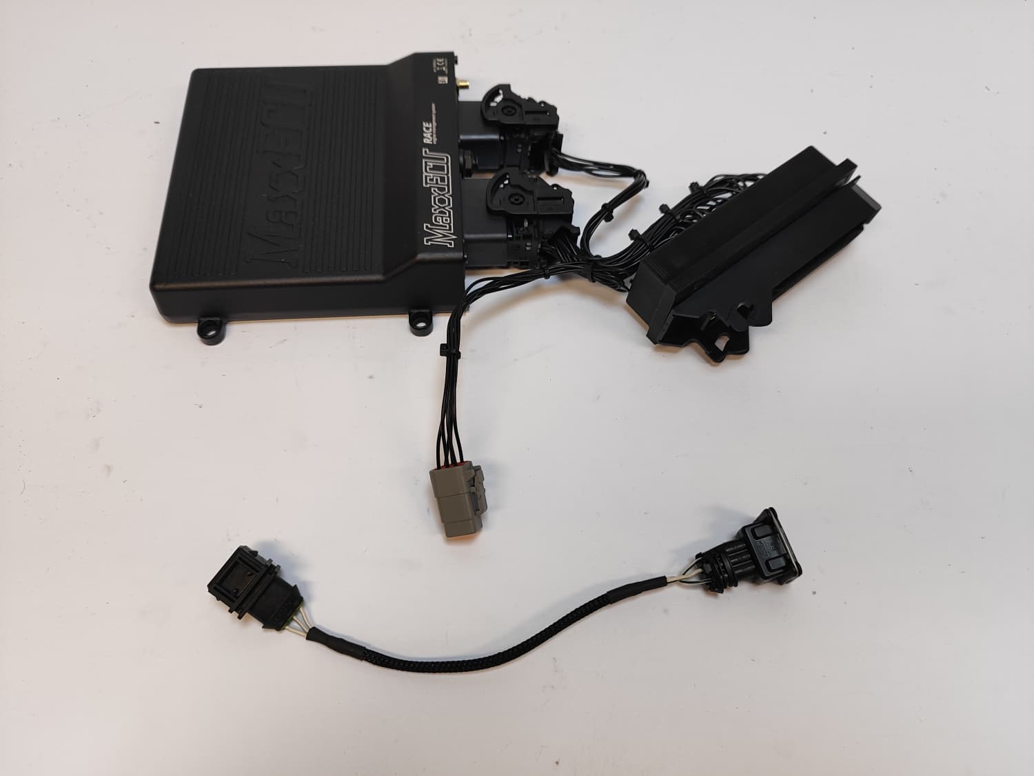 KCPerformance MaxxECU RACE Plug-in Kit for Porsche 993 KCPerformance